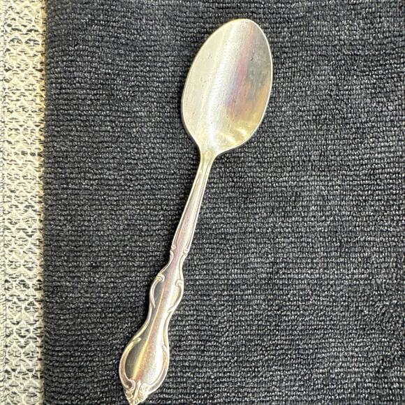 International Silver plate Tea Spoon Taiwan 1971-1991 - Picture 1 of 6